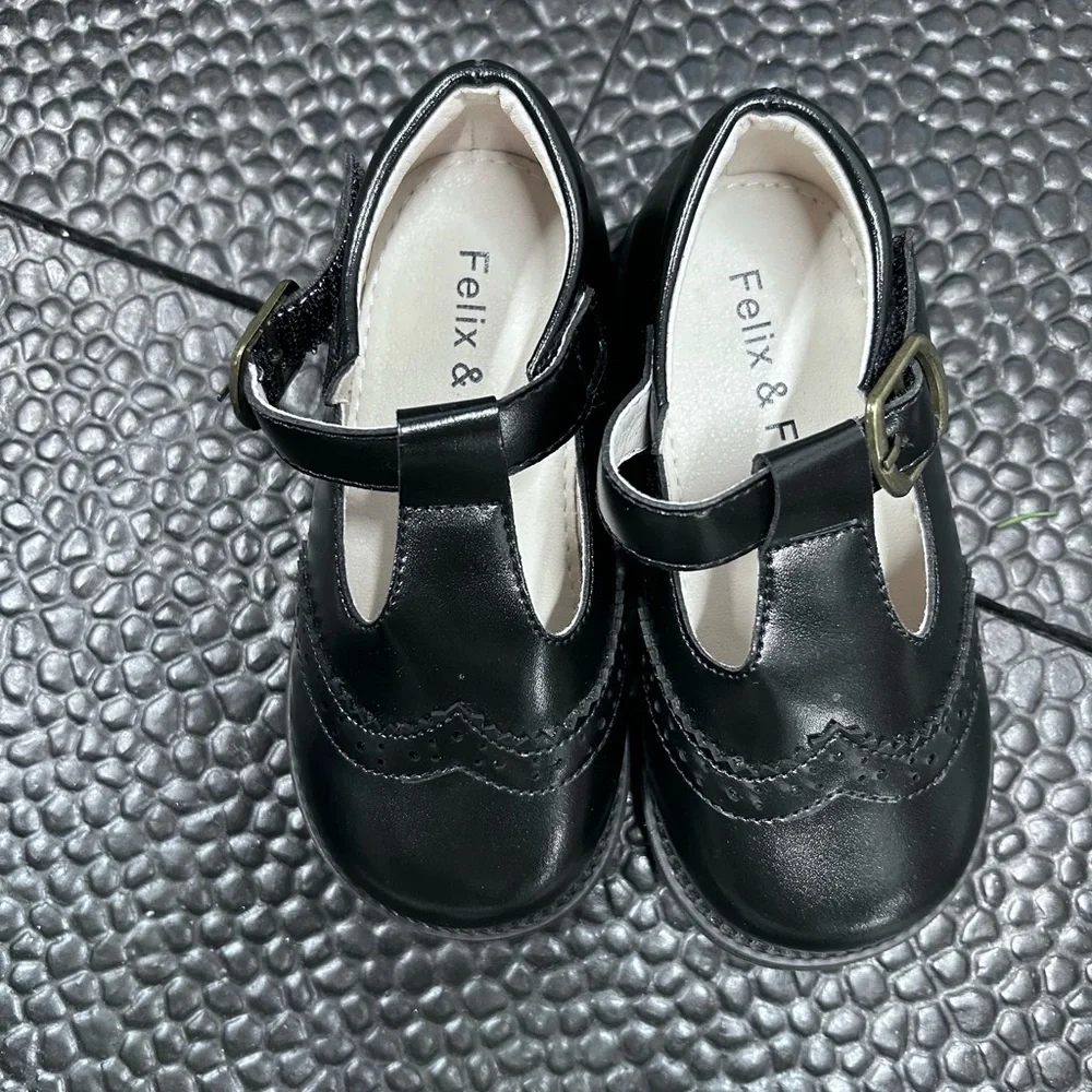 Felix & Flora Mary Jane Black Dress Shoes size 6 toddler